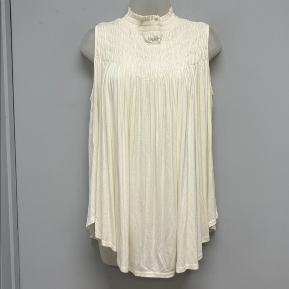Allie Rose White Smocked Mock Neck Sleeveless Tunic Top NWT Size S - Picture 1 of 10